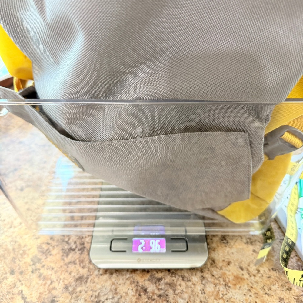 Mystery Ranch Street Zen Backpack Yellow Grey Hiking Commuter Daypack 25L - Picture 12 of 15